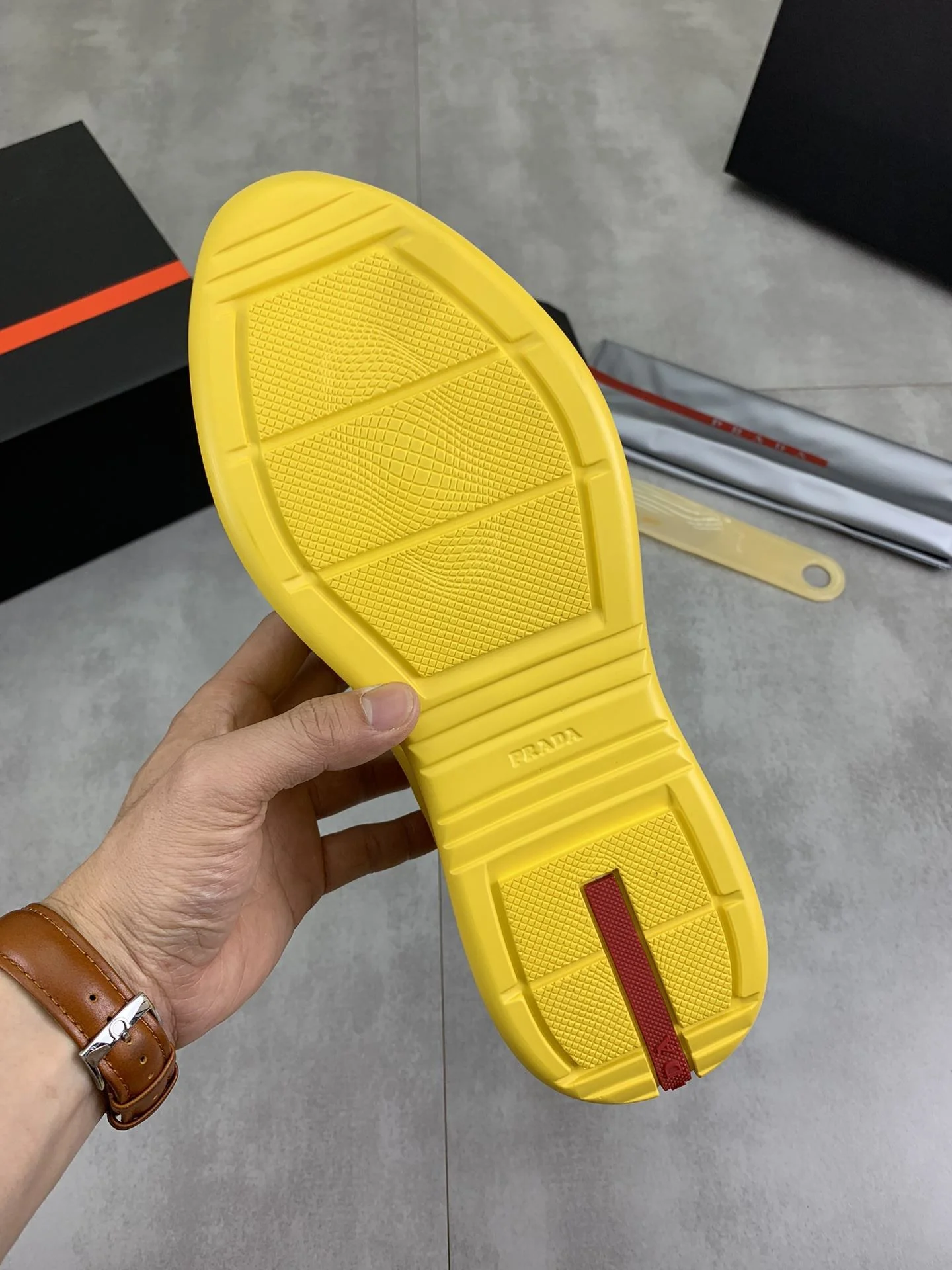 ComfortFit Prada Low Shoes 34183