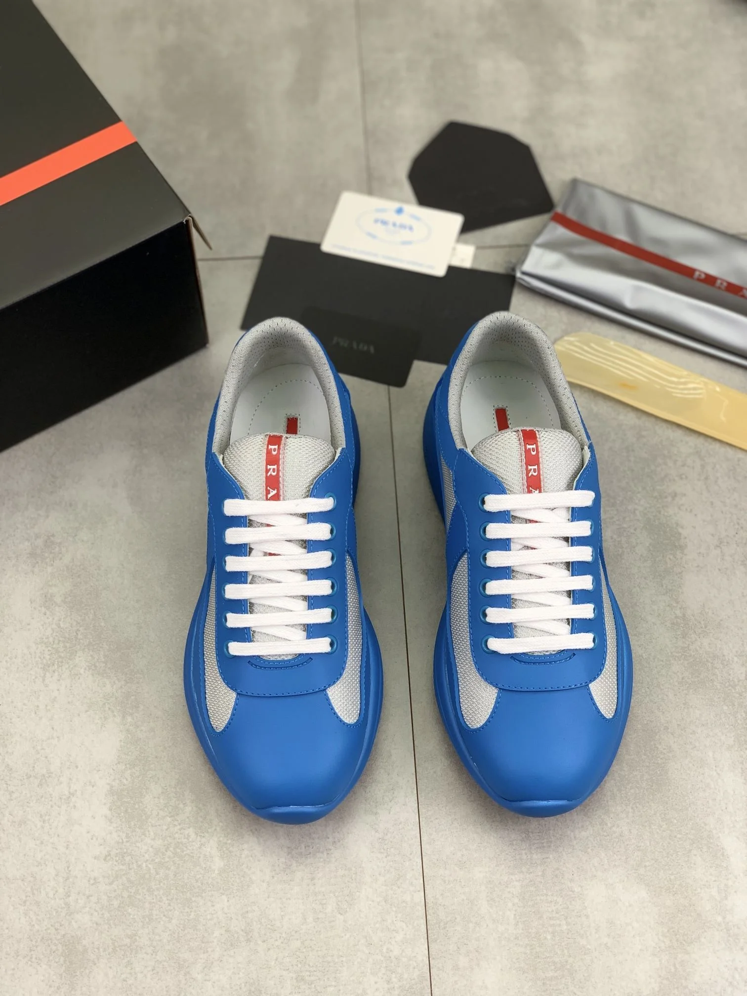 WellDesigned Prada Low Shoes 34159