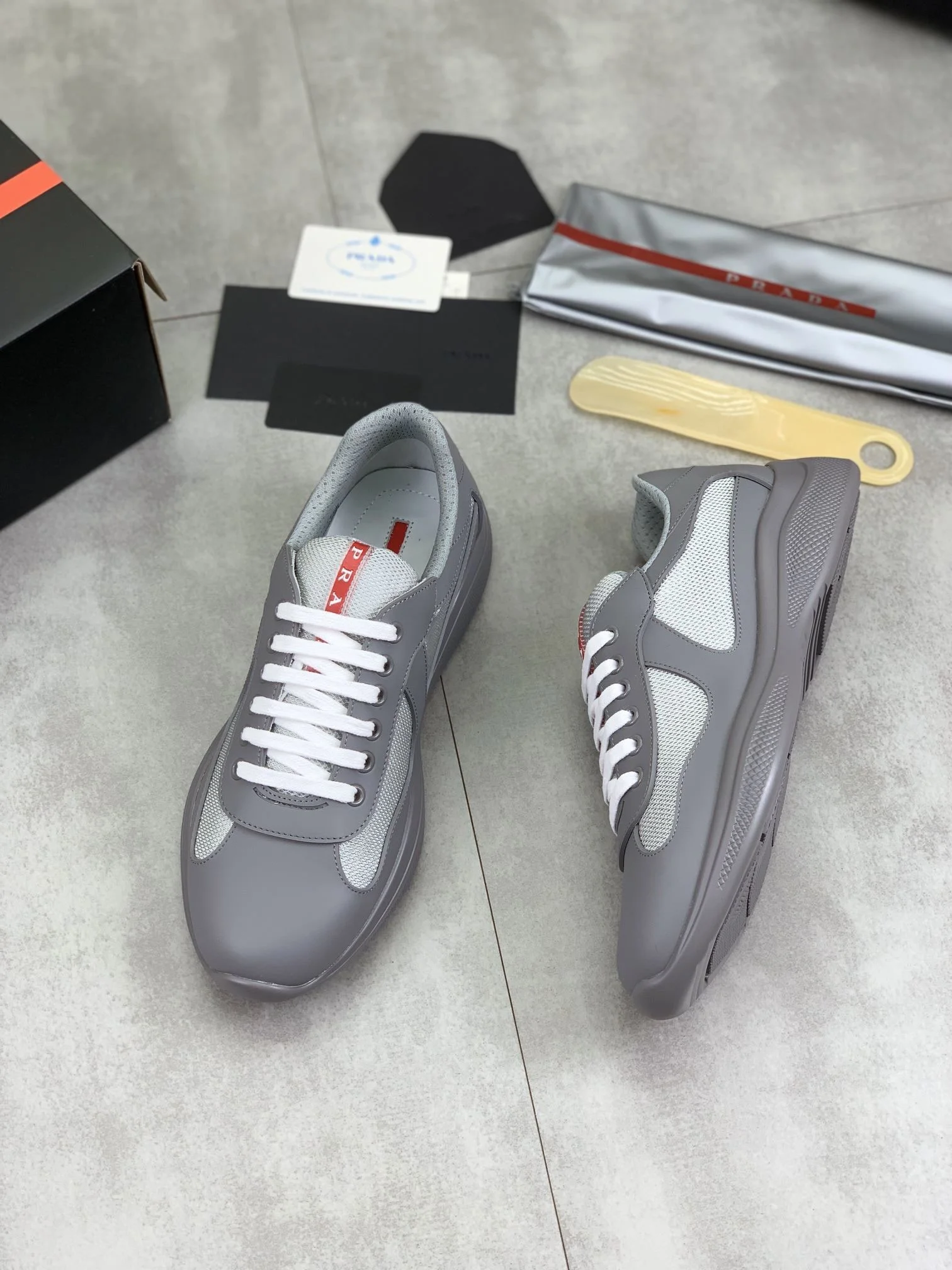 Prada Low Shoes Compact 34174