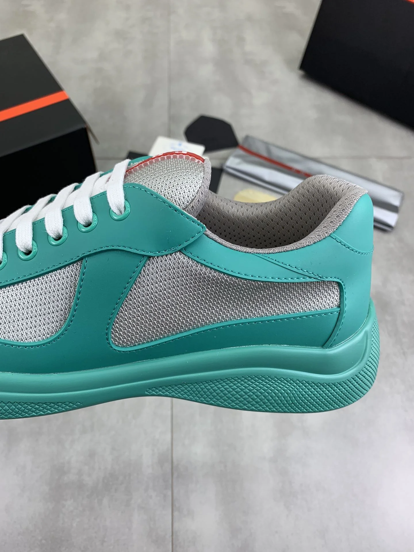Prada Low Shoes Breathable 34166