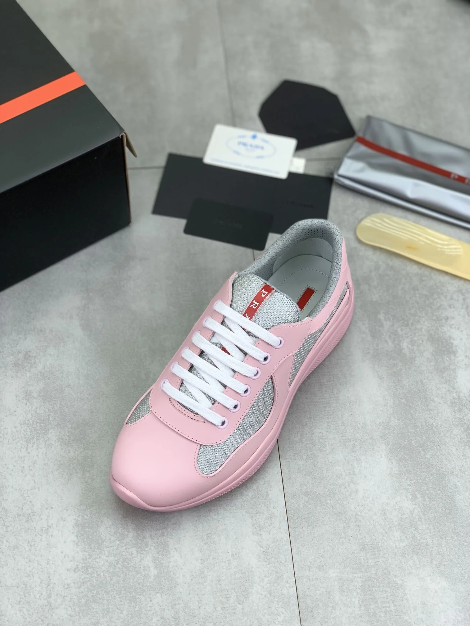 Prada Low Shoes Vibrant 34185