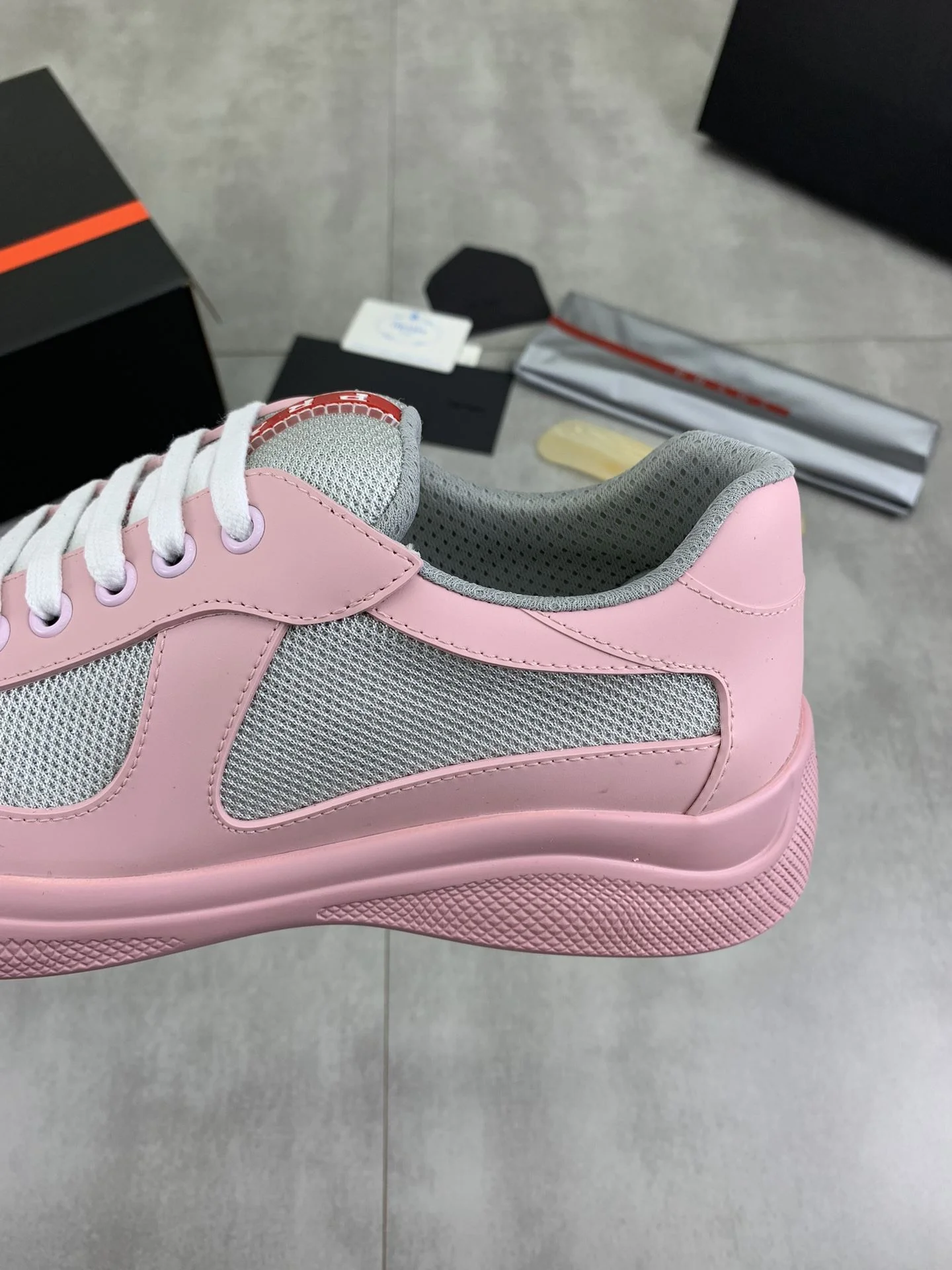 Prada Low Shoes Vibrant 34185