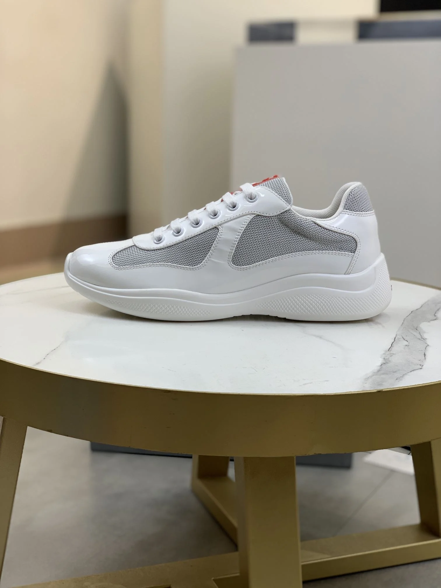 Durable Prada Low Shoes 34179