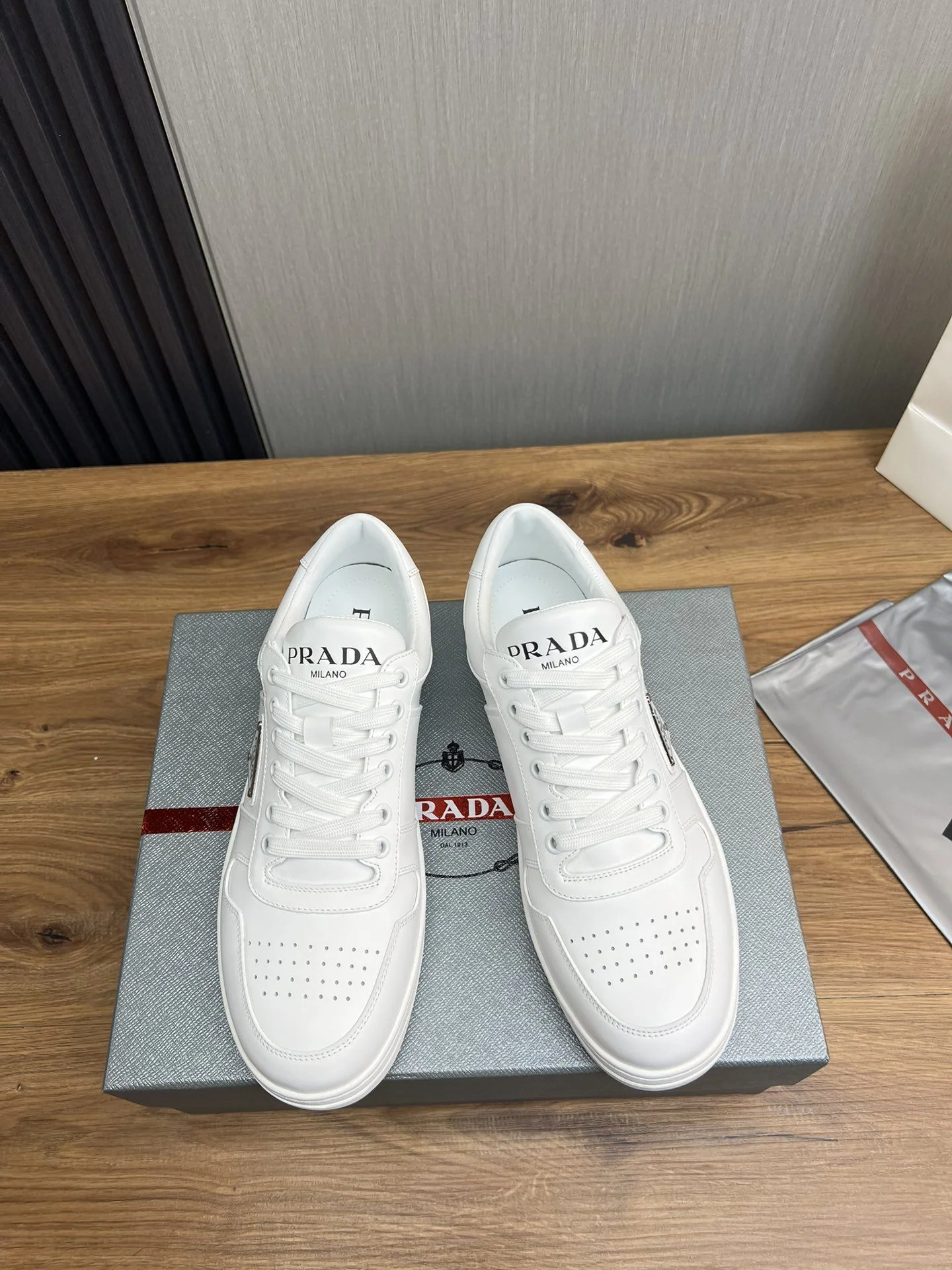 Prada Low Shoes TravelReady 34181