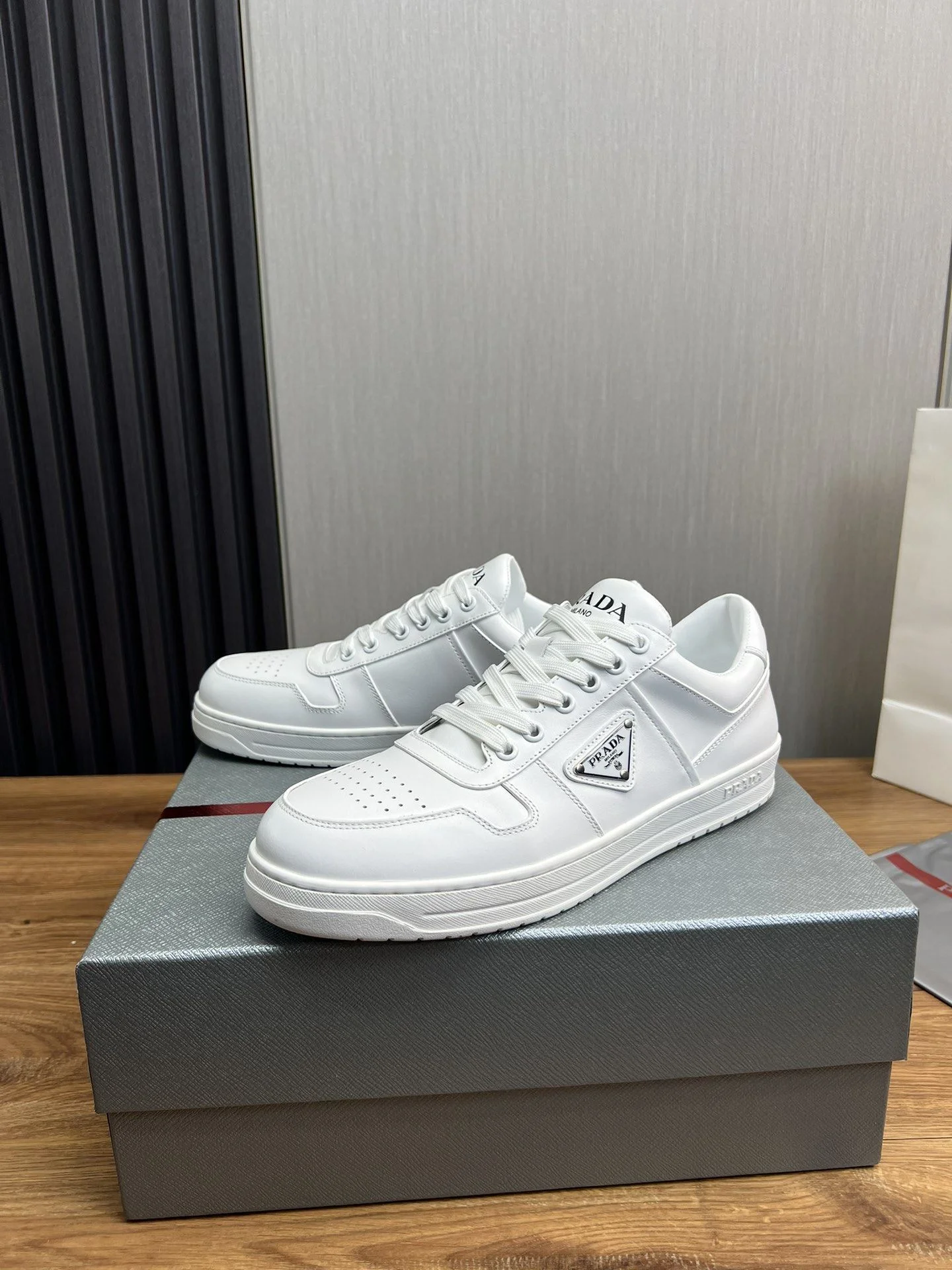 Prada Low Shoes TravelReady 34181