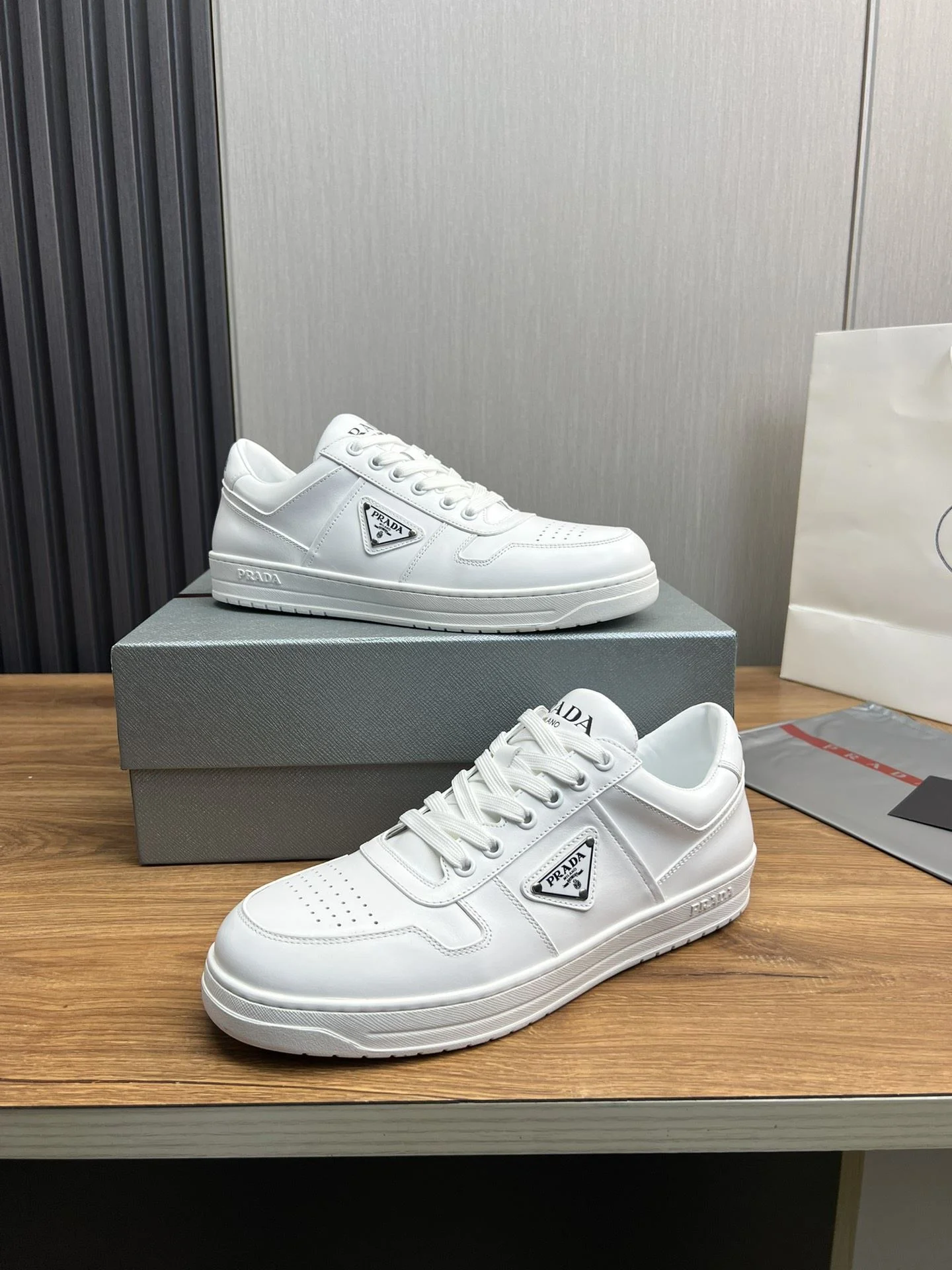 Prada Low Shoes TravelReady 34181