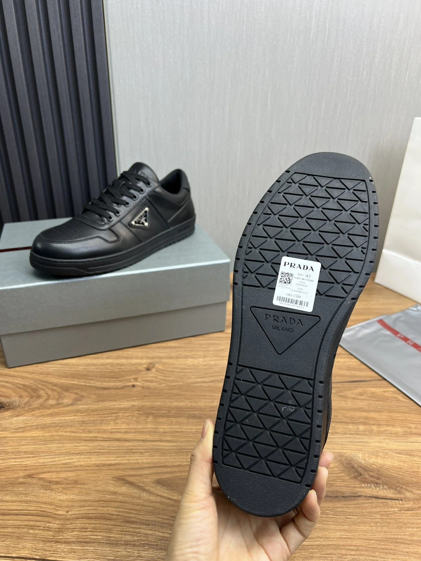 Stylish Prada Low Shoes 34165