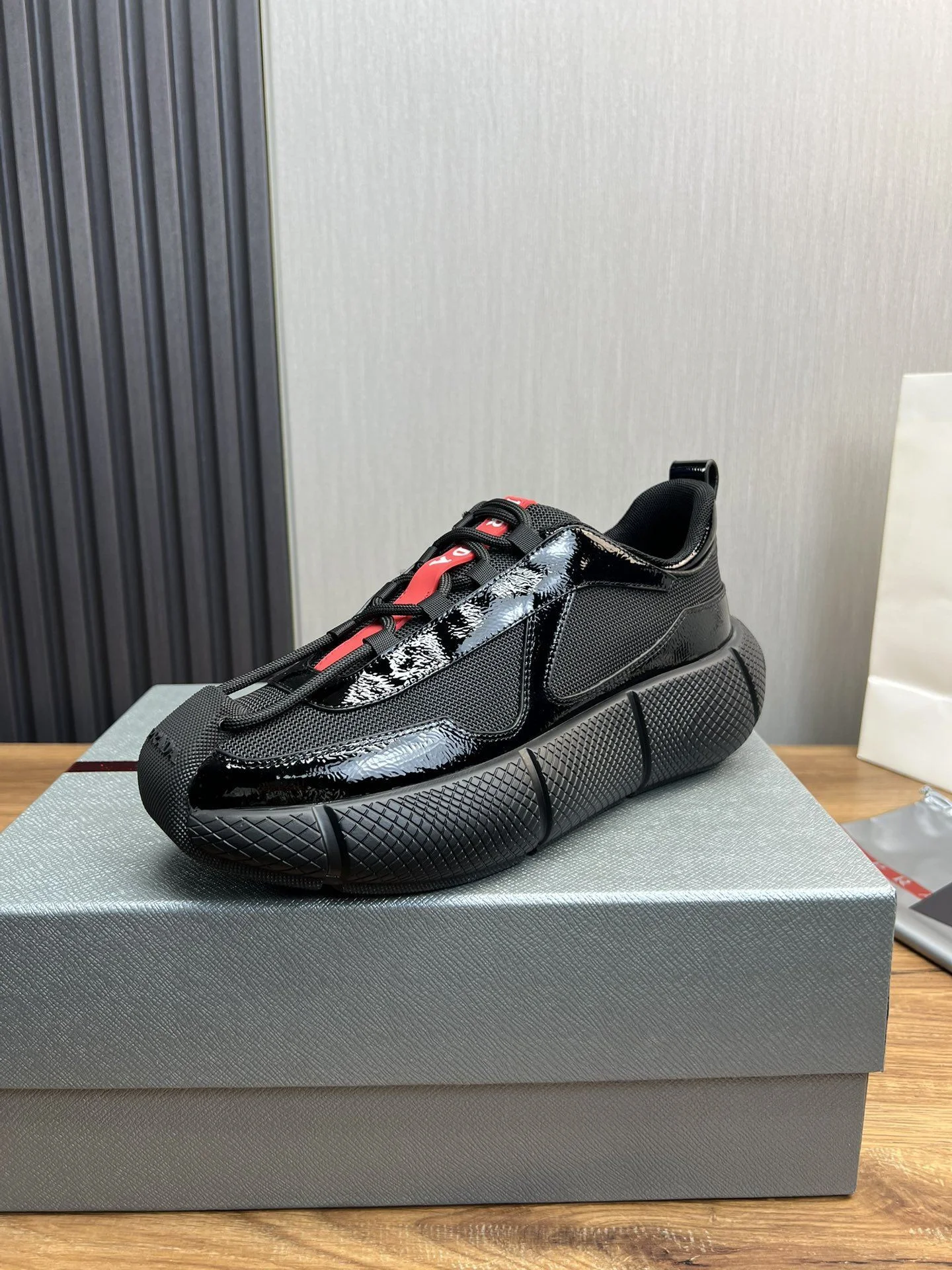 Prada Low Shoes Attractive 34170