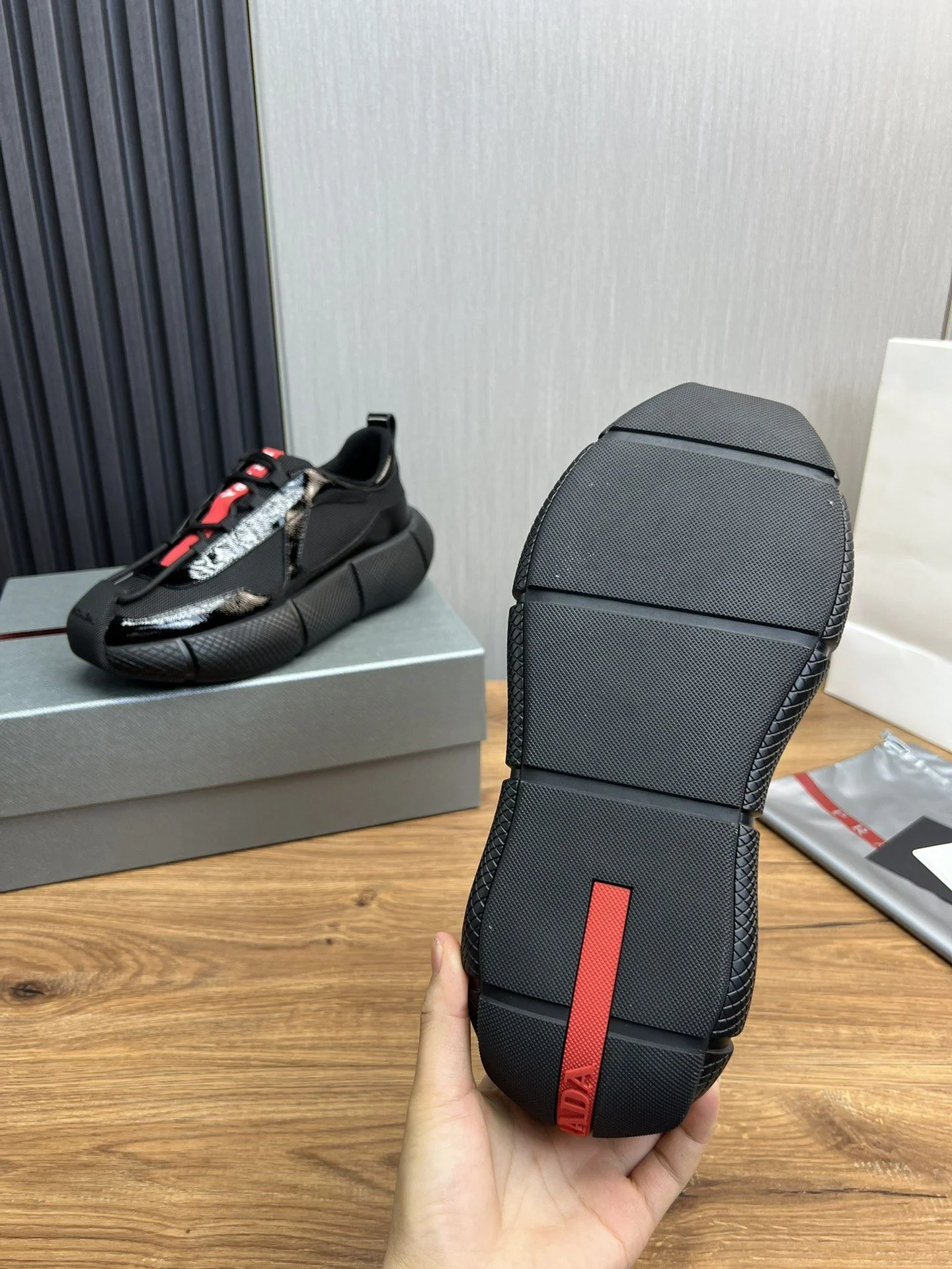 Prada Low Shoes Attractive 34170