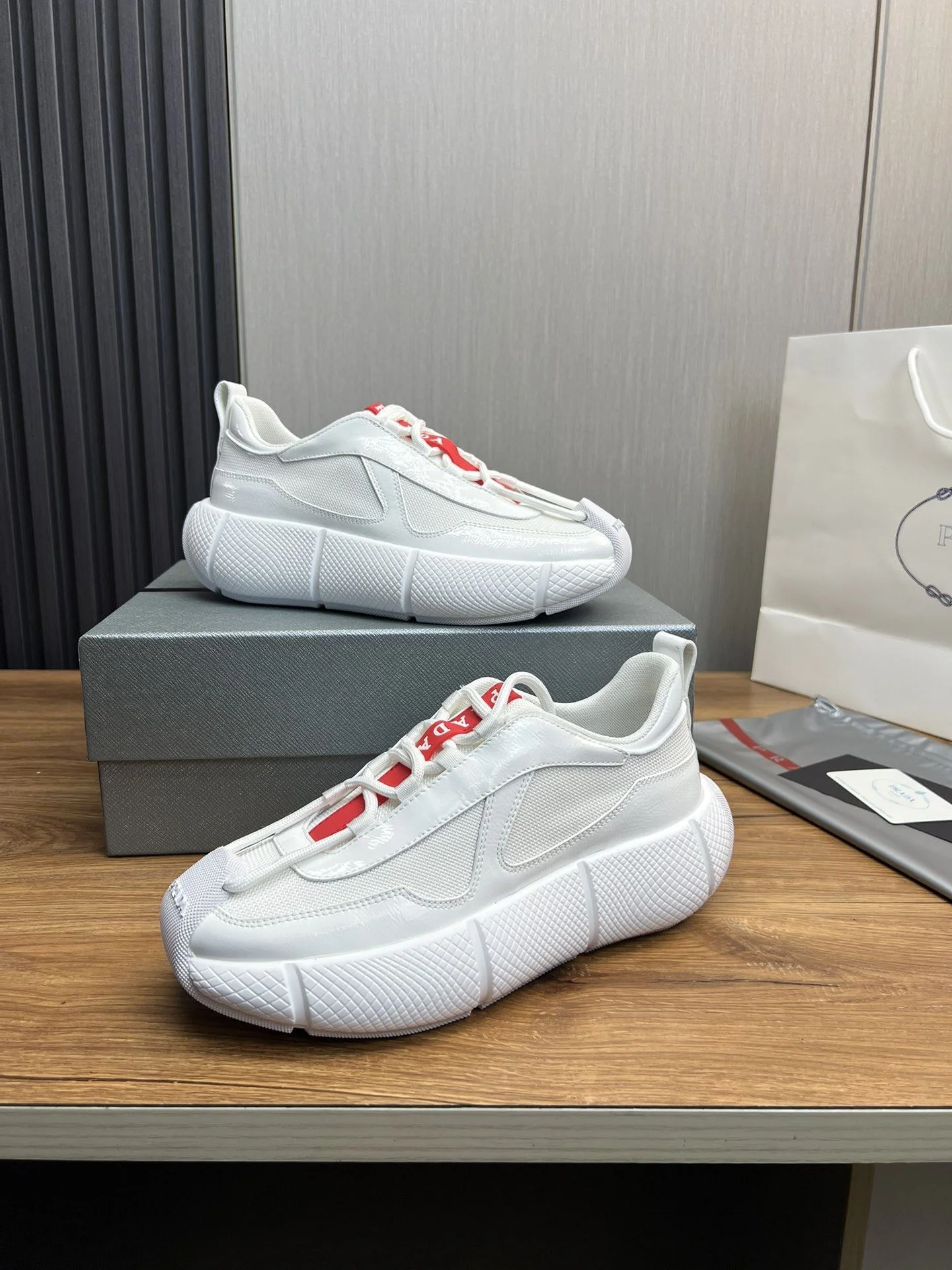 Cozy Prada Low Shoes 34167