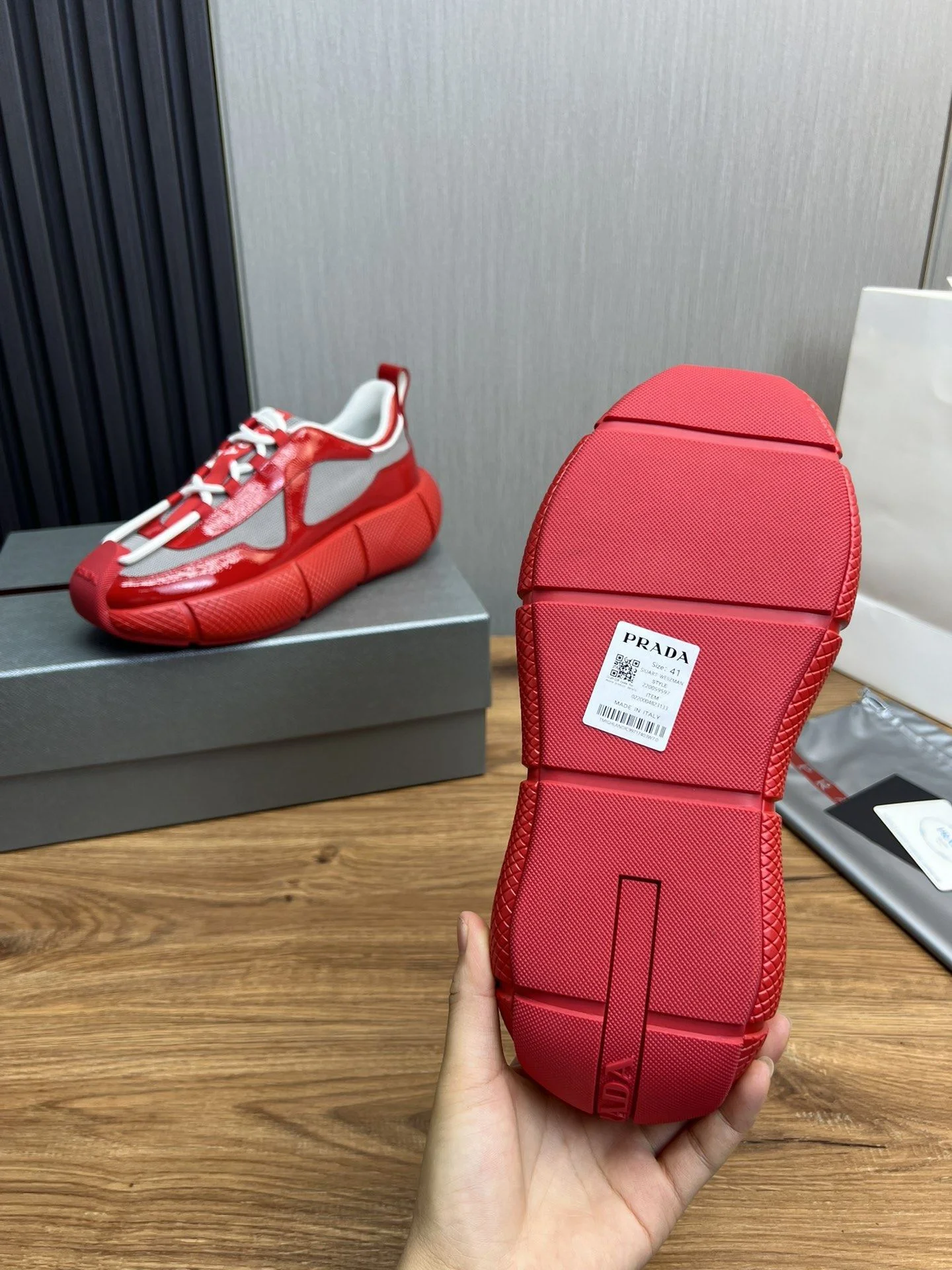 Effortless Prada Low Shoes 34157