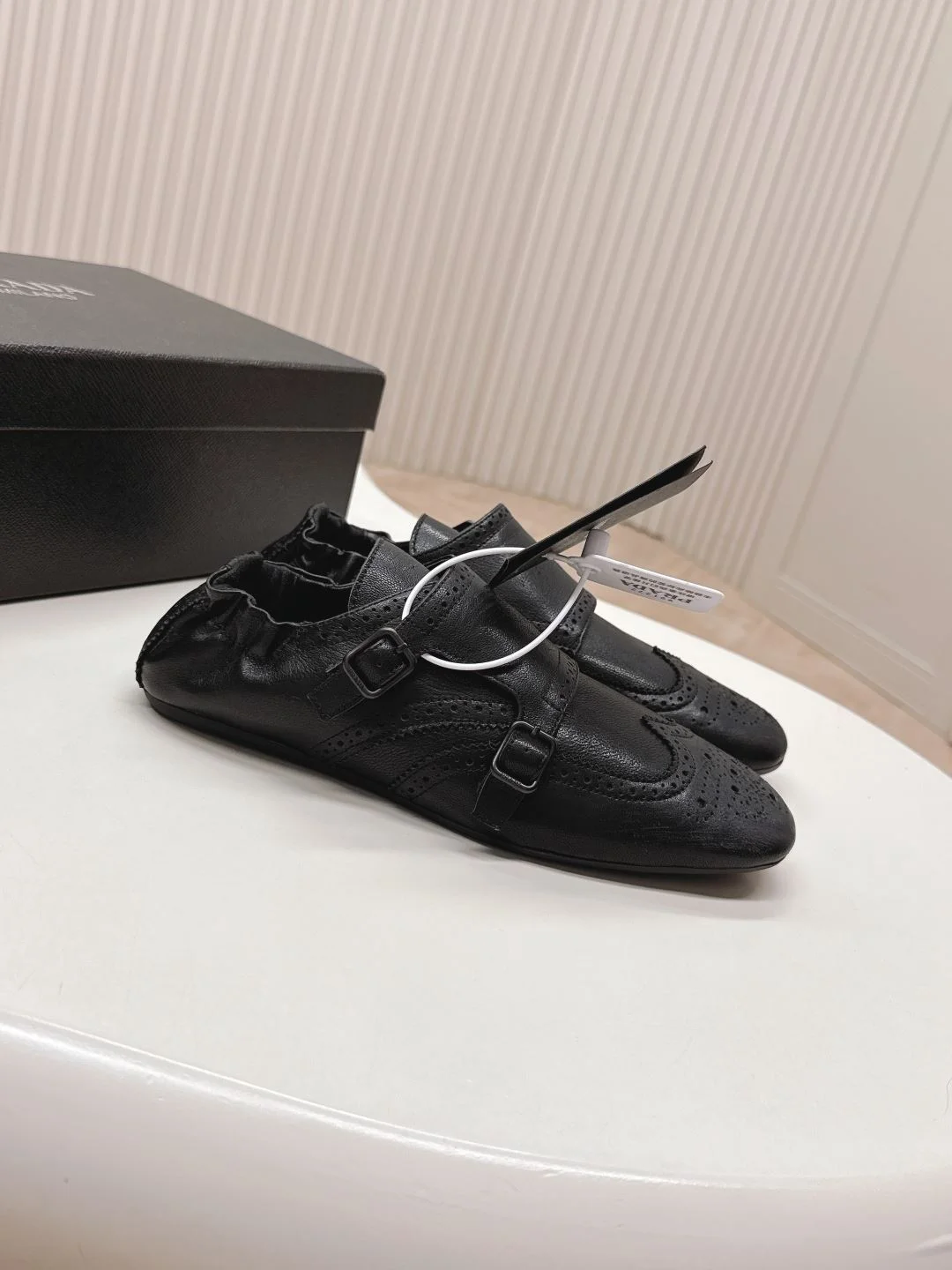 Prada Low Shoes Durable 34146