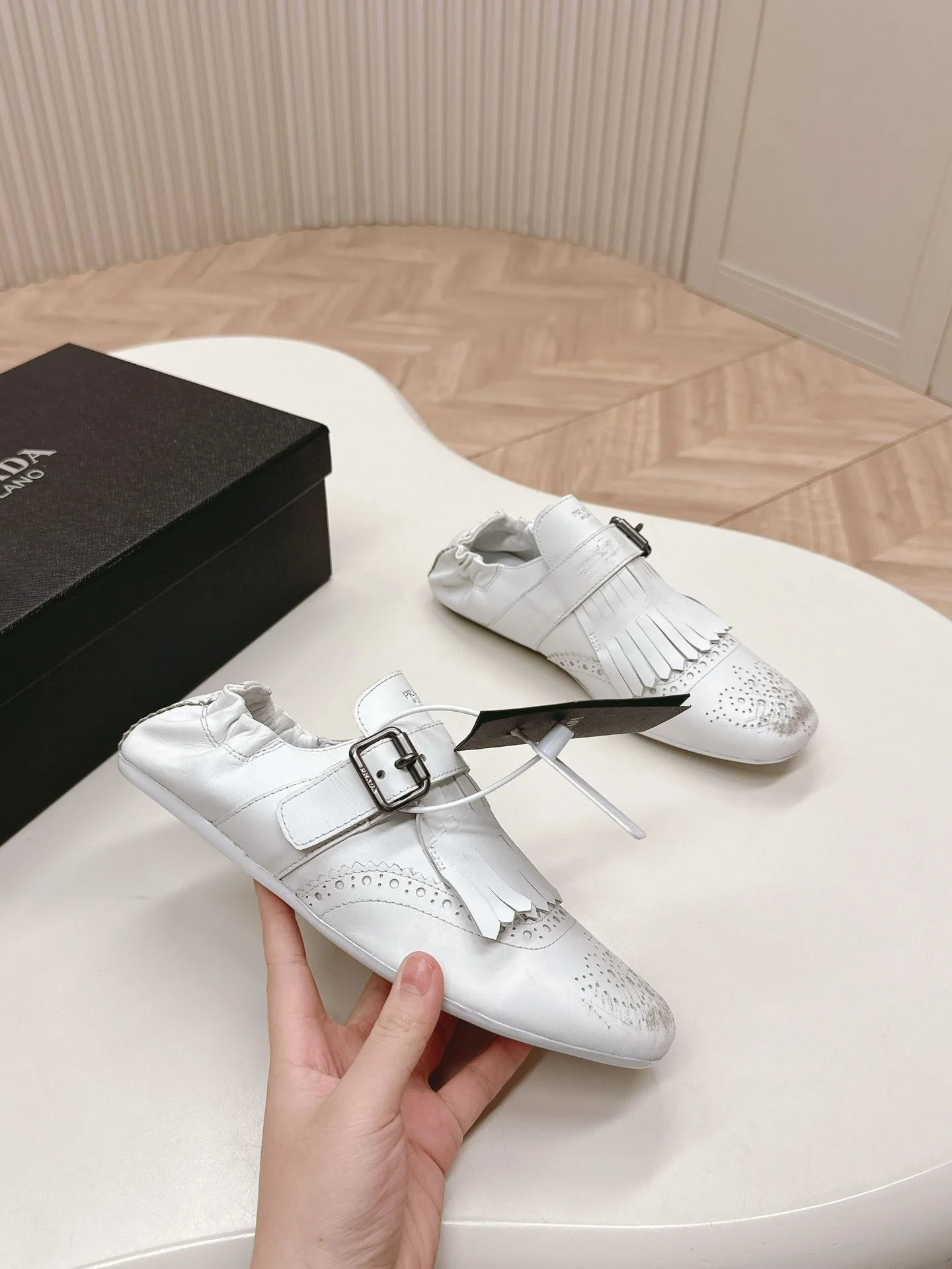 Prada Low Shoes Modern 34143