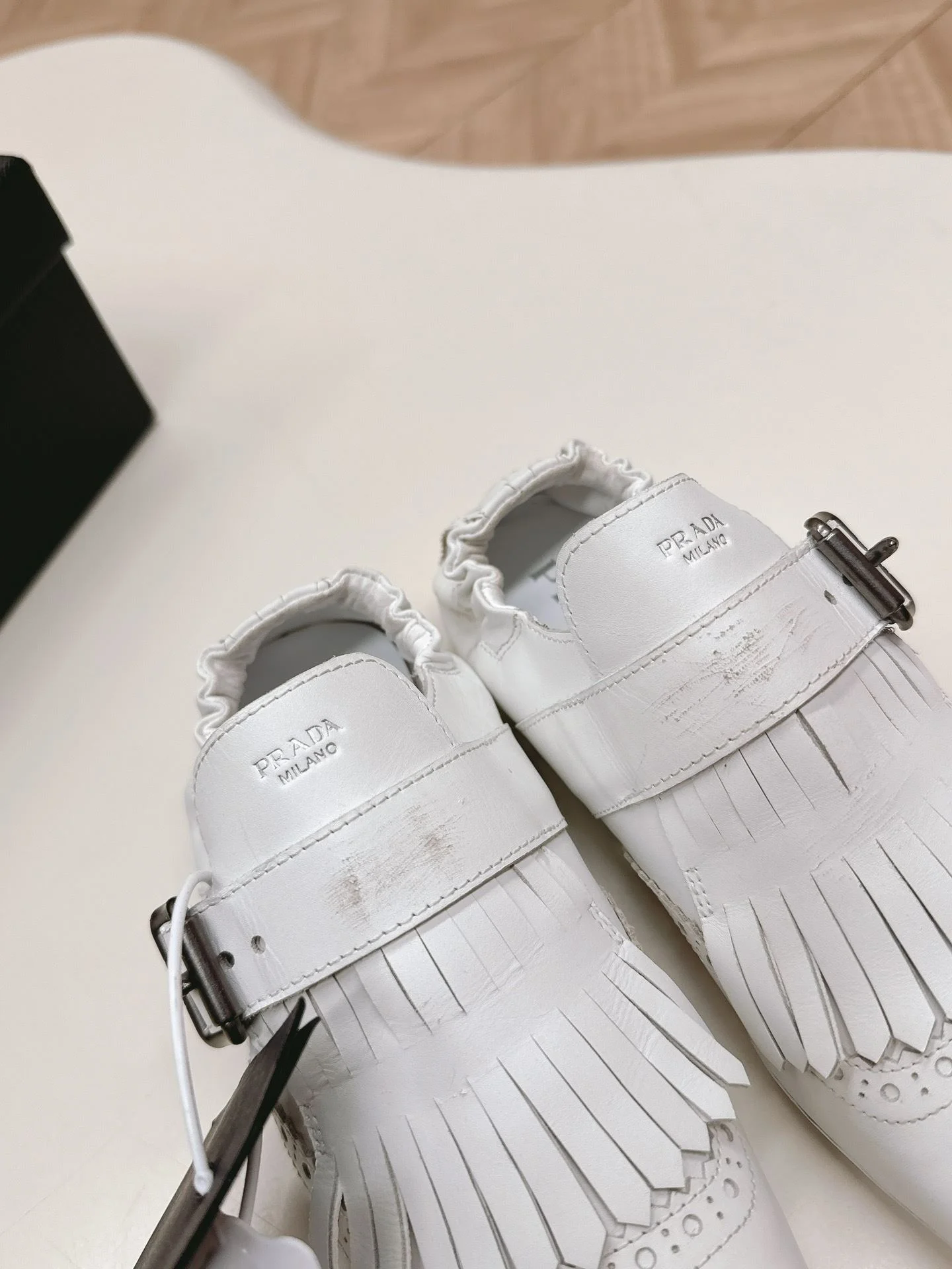 Prada Low Shoes Modern 34143