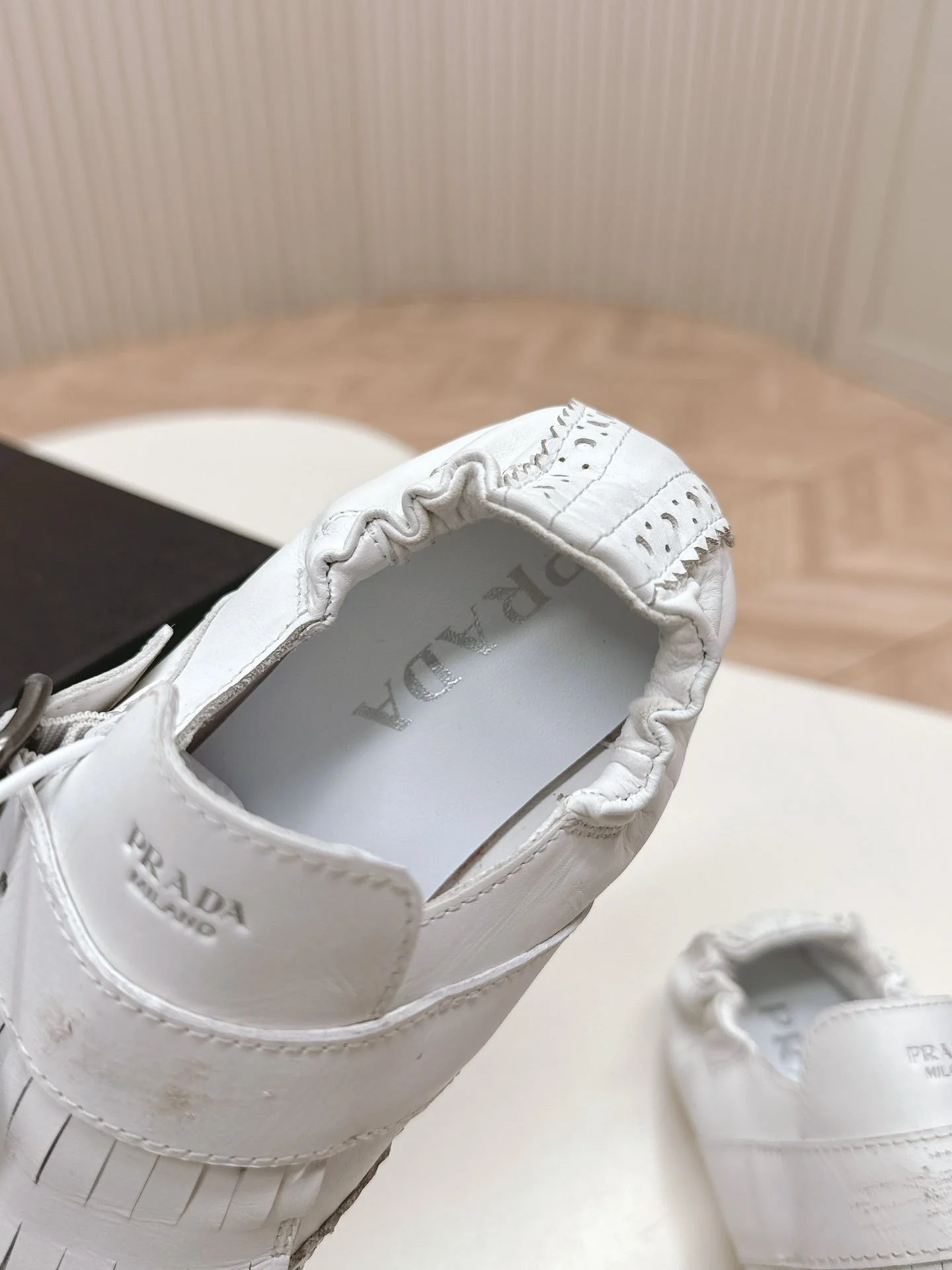 Prada Low Shoes Modern 34143