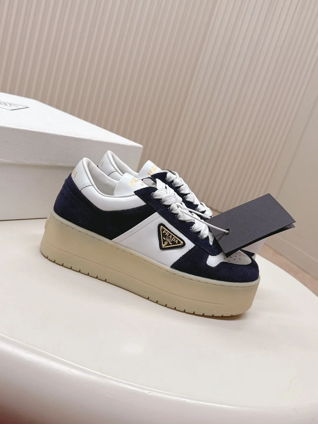 Unique Prada Low Shoes 34133