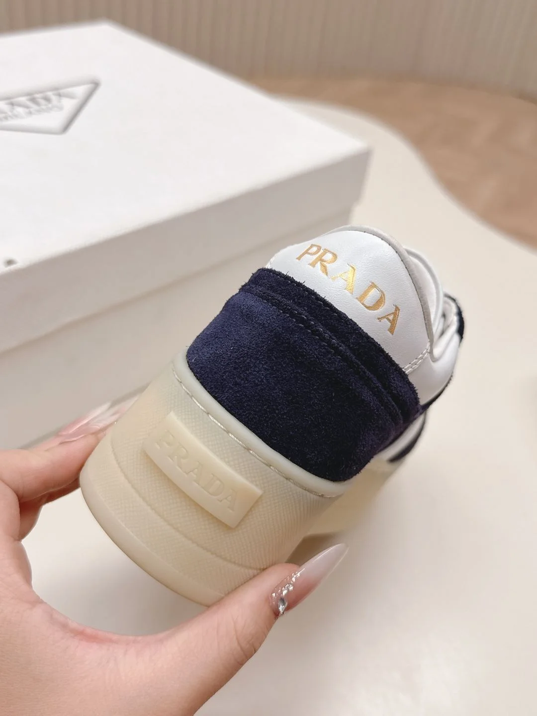 Unique Prada Low Shoes 34133