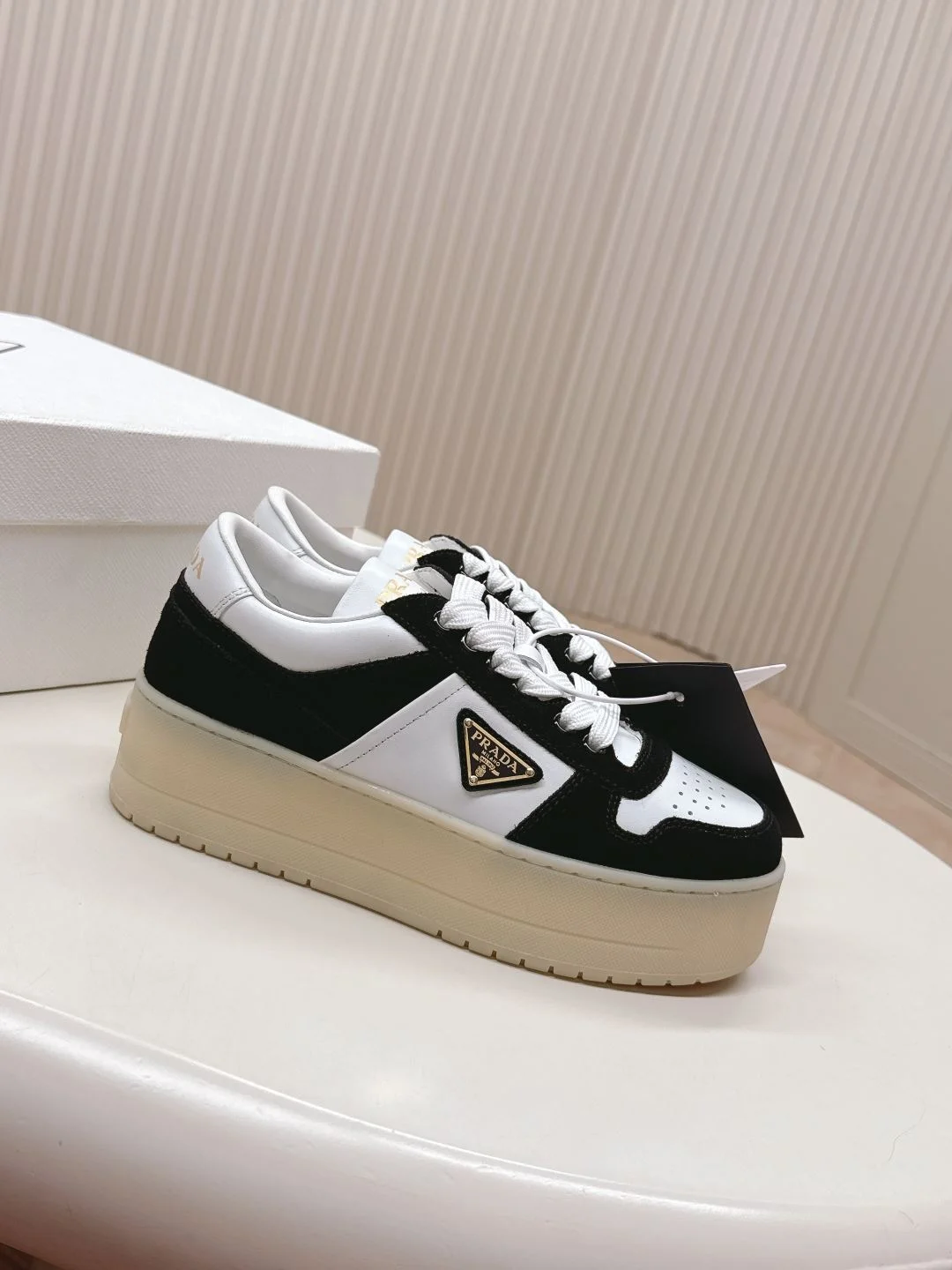 Prada Low Shoes AllSeason 34141