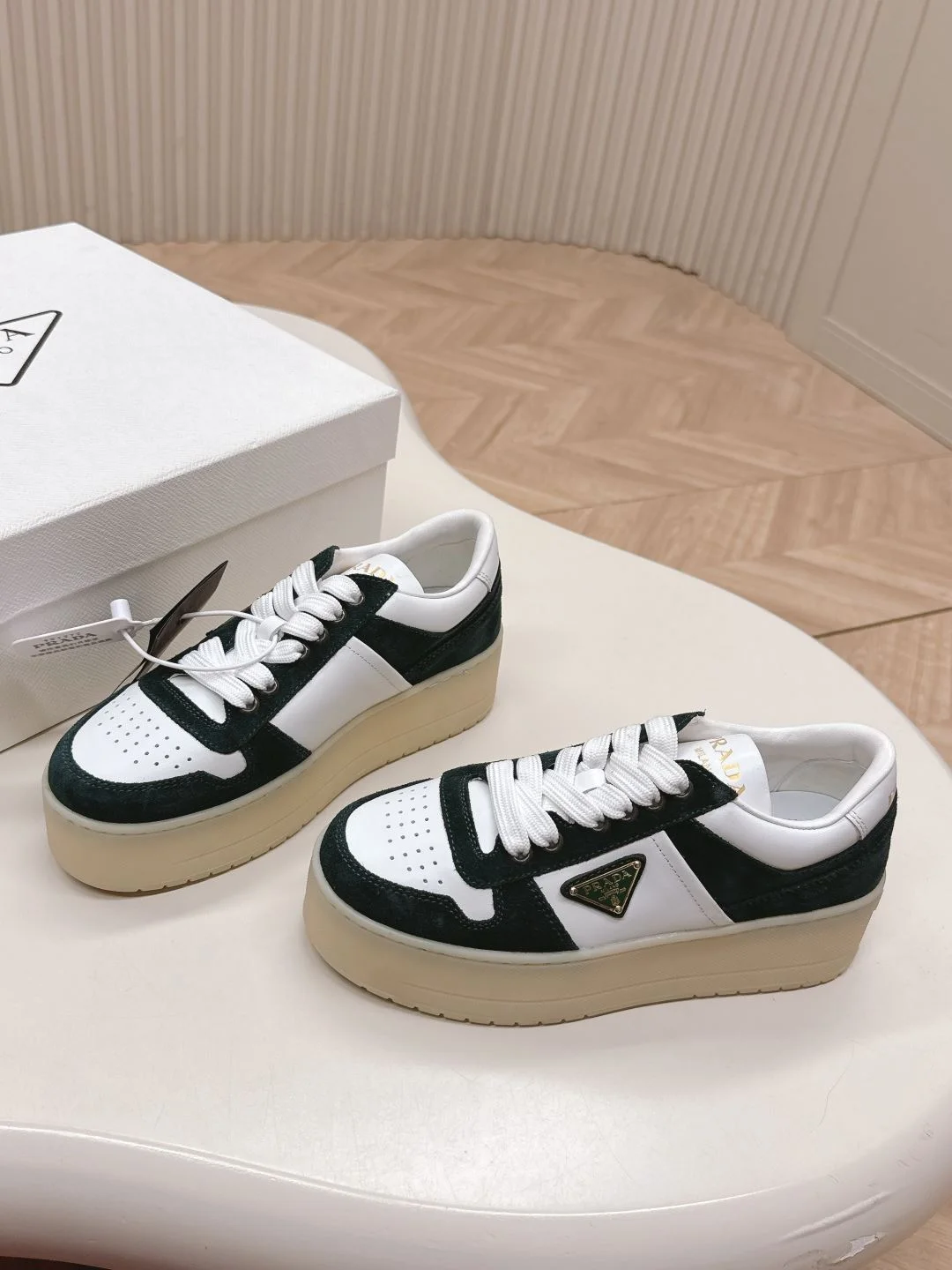 Prada Low Shoes Attractive 34125