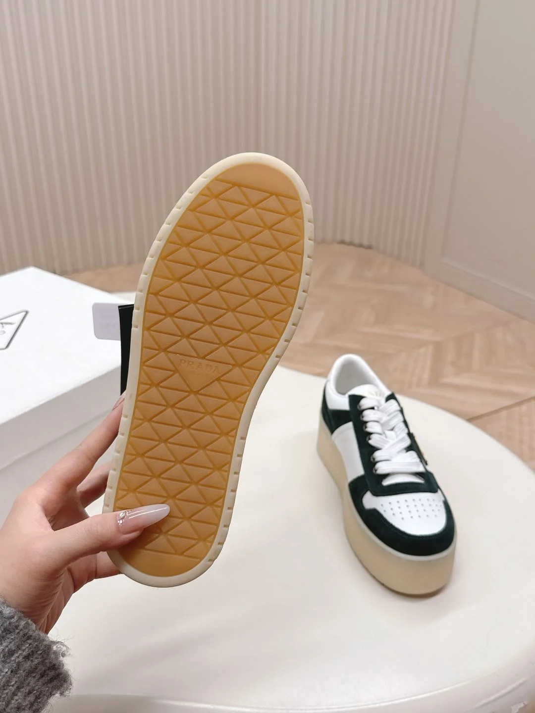 Prada Low Shoes Attractive 34125