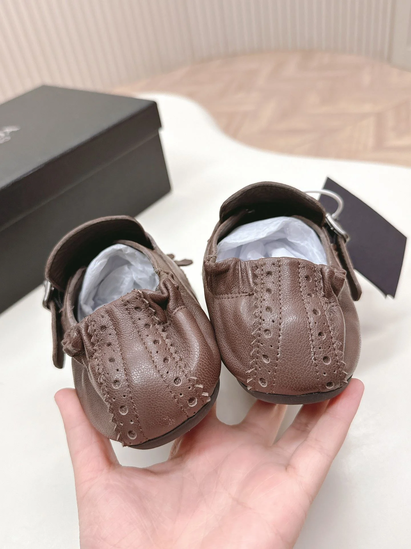 Unisex Prada Low Shoes 34132