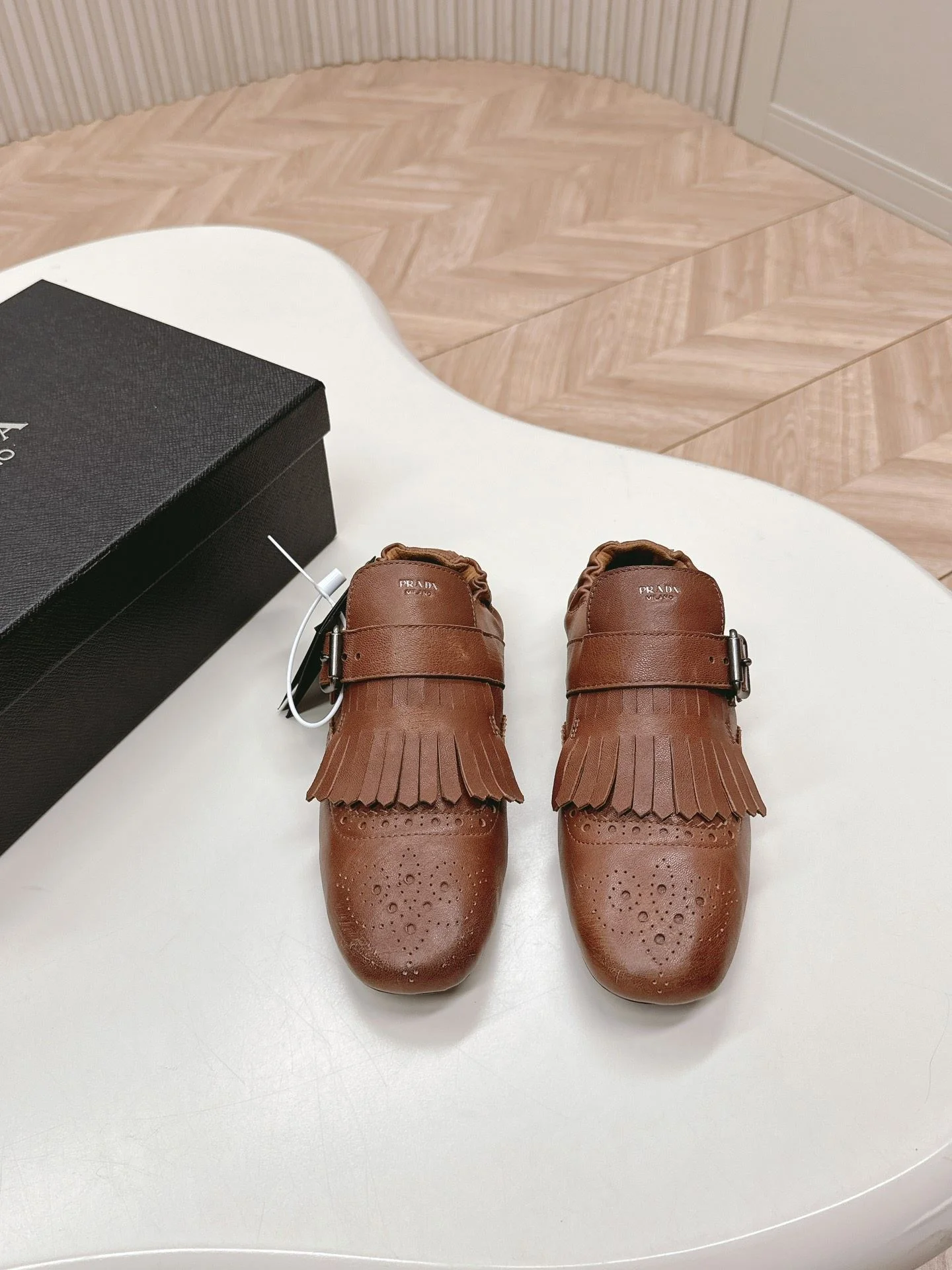 Prada Low Shoes Comfortable 34127