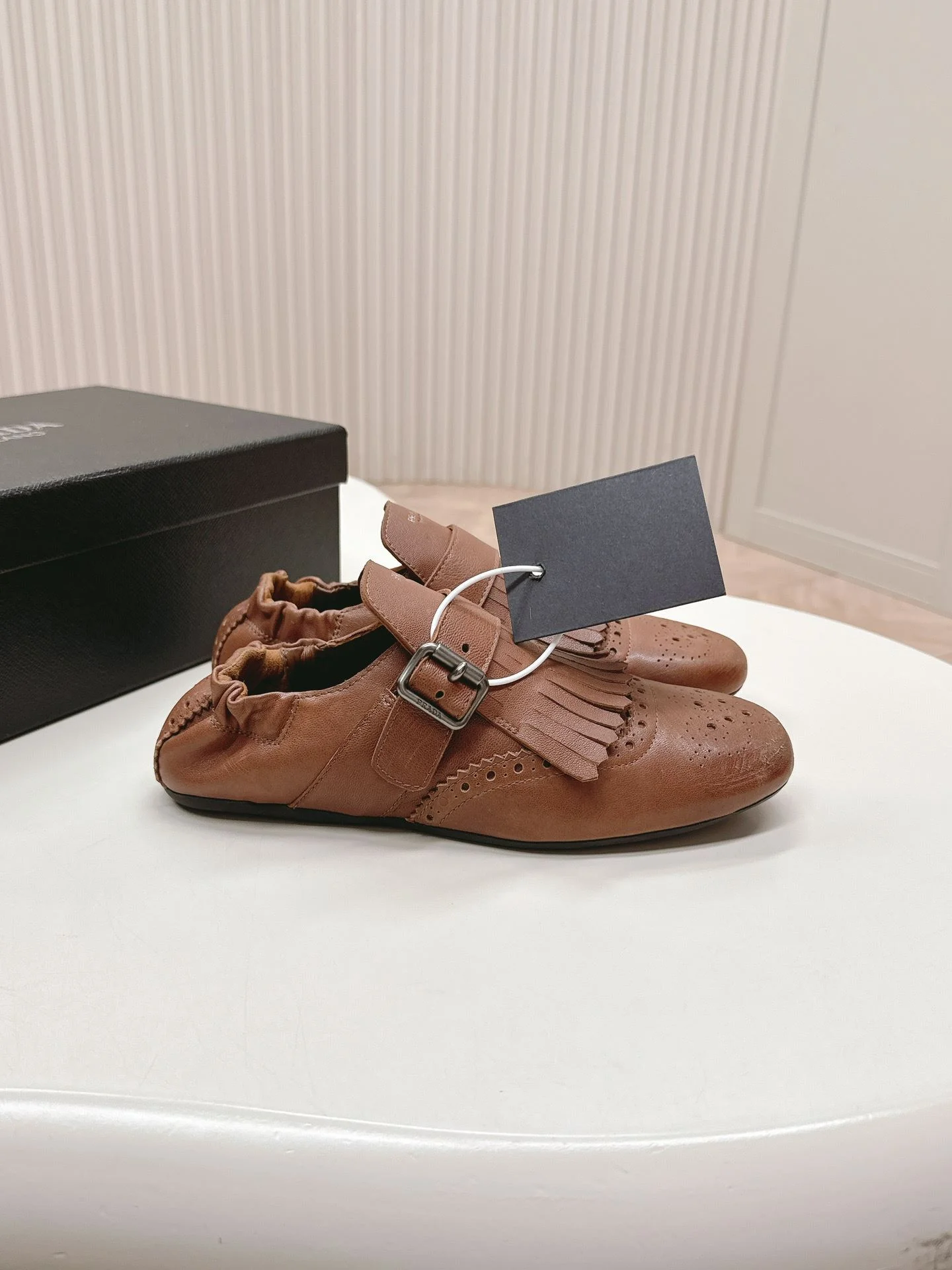 Prada Low Shoes Comfortable 34127