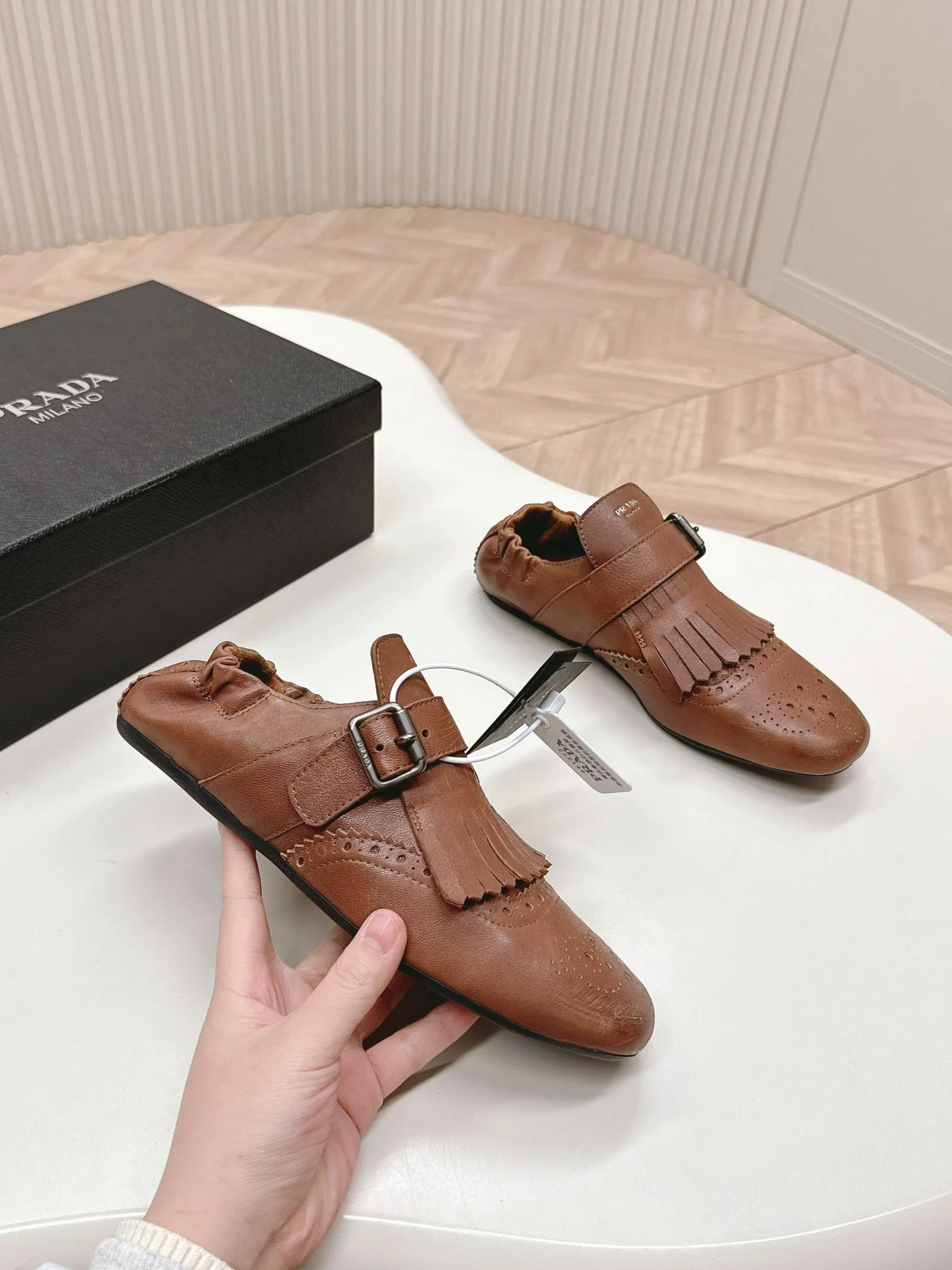 Prada Low Shoes Comfortable 34127