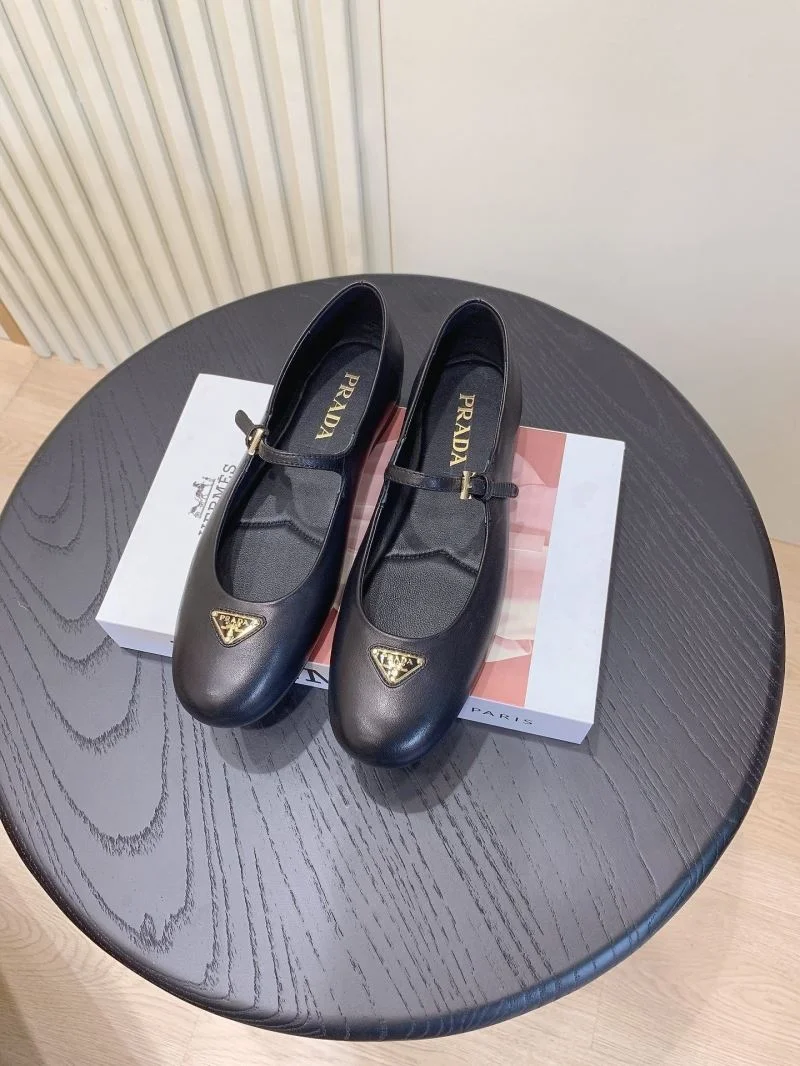 Affordable Prada Low Shoes 34128