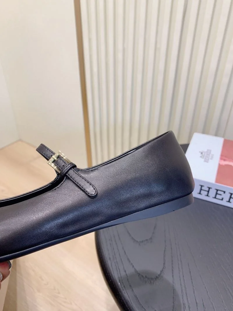 Affordable Prada Low Shoes 34128