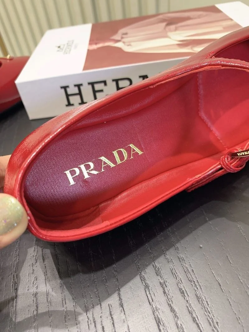 Prada Low Shoes Seasonal 34120