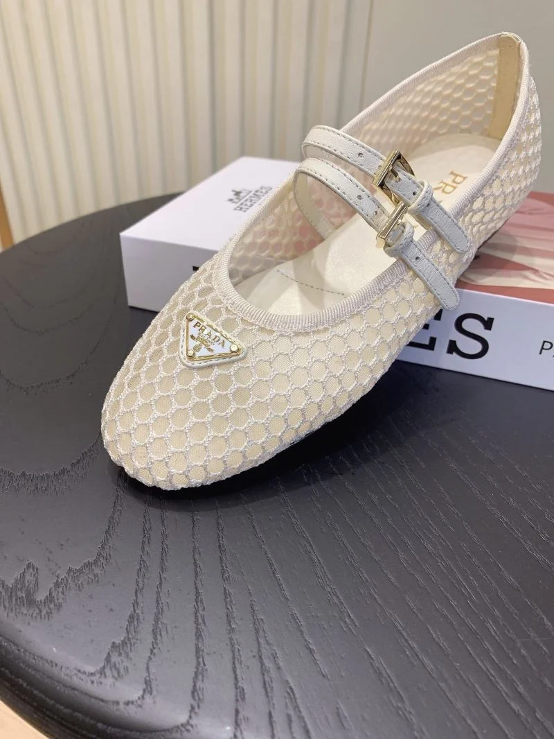 Prada Low Shoes Practical 34131