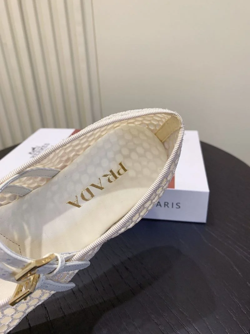Prada Low Shoes Practical 34131