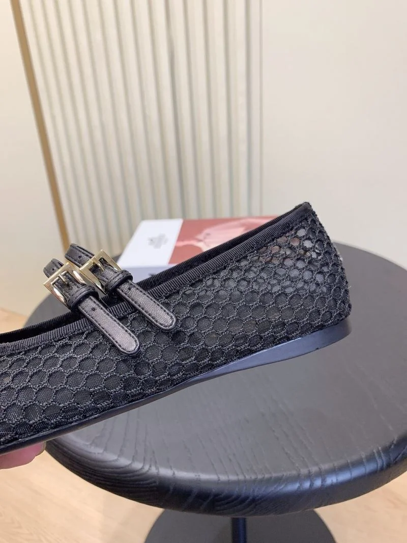 Prada Low Shoes Bold 34138