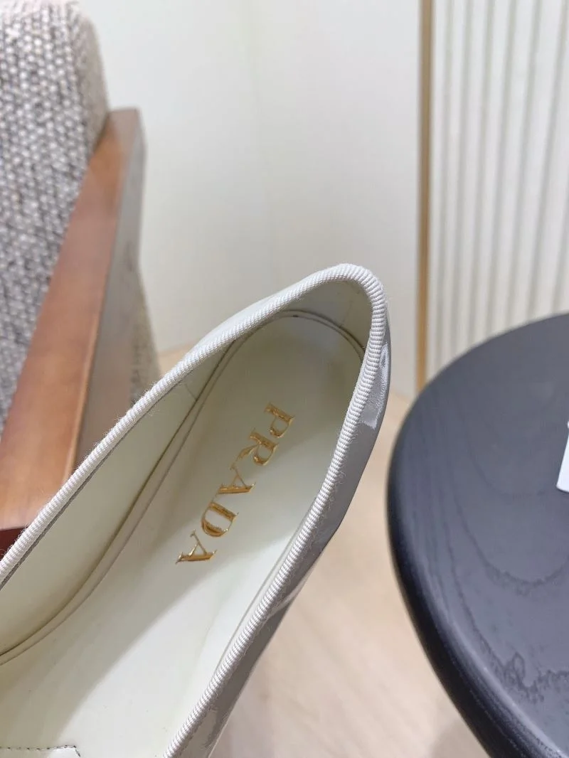 Prada Low Shoes Chic 34119