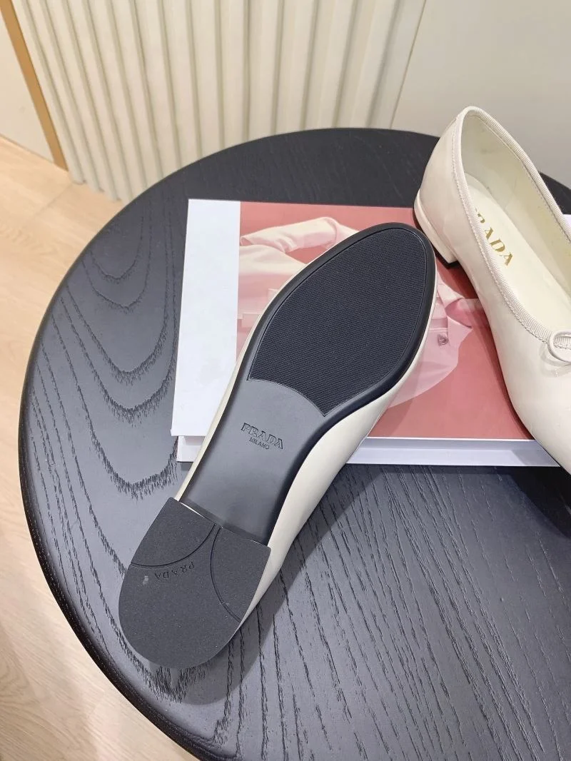 Prada Low Shoes Chic 34119