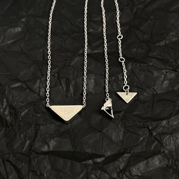 Prada Necklaces Upgraded 209106