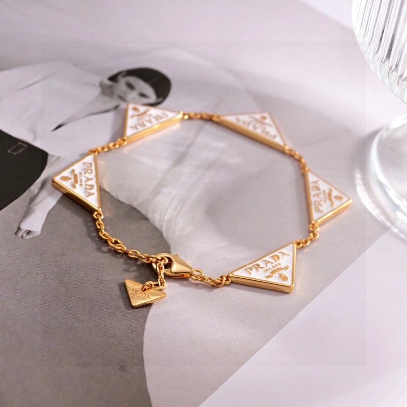 Durable Prada Necklaces 207787