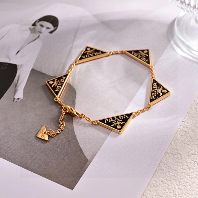Durable Prada Necklaces 207787