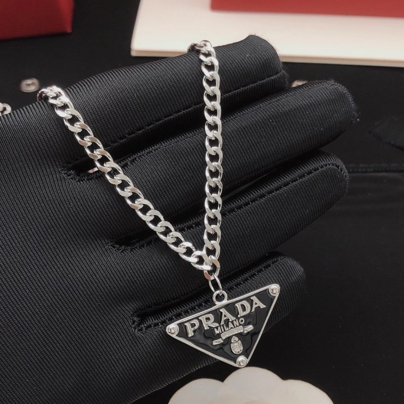Prada Necklaces EyeCatching 207788