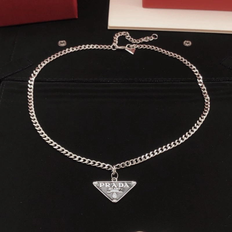 Prada Necklaces EyeCatching 207788