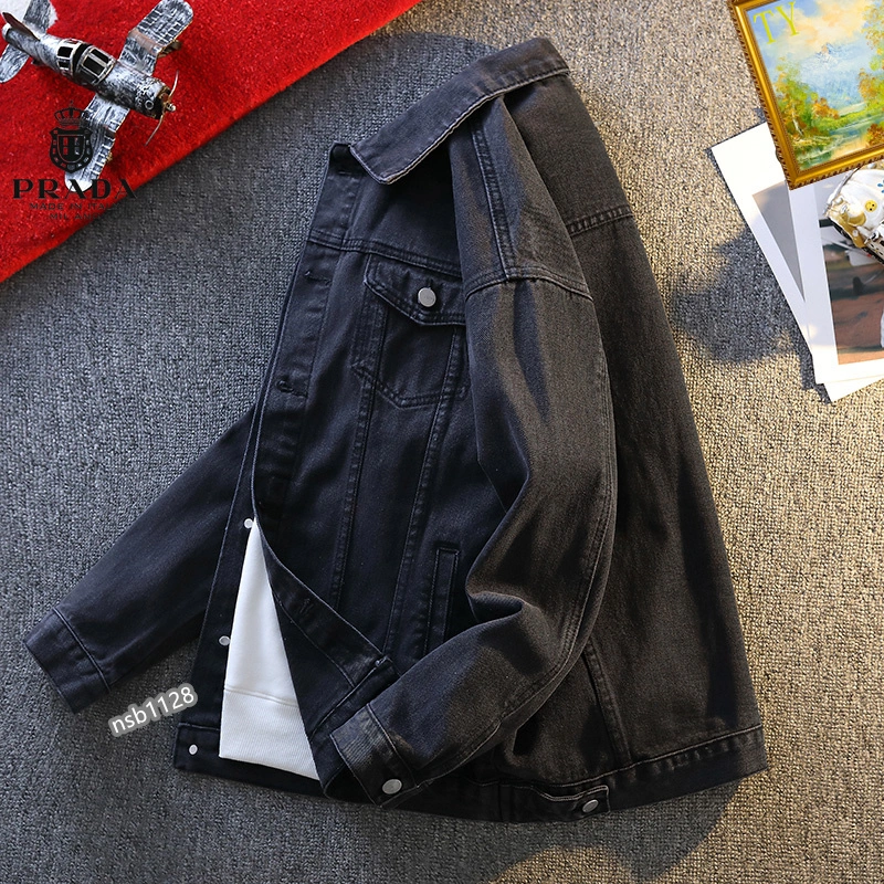 Prada Outwear Sleek 171760