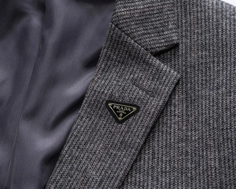Prada Outwear FreshLook 166747