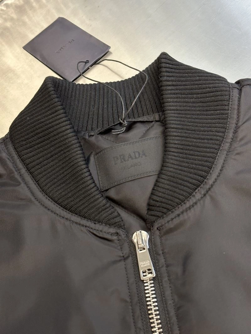 Prada Outwear Durable 171403