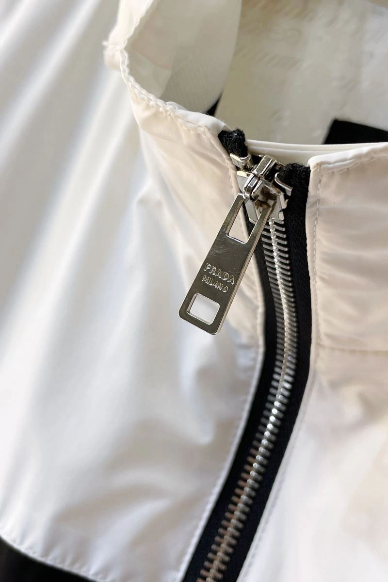 TimelessDesign Prada Outwear 171702