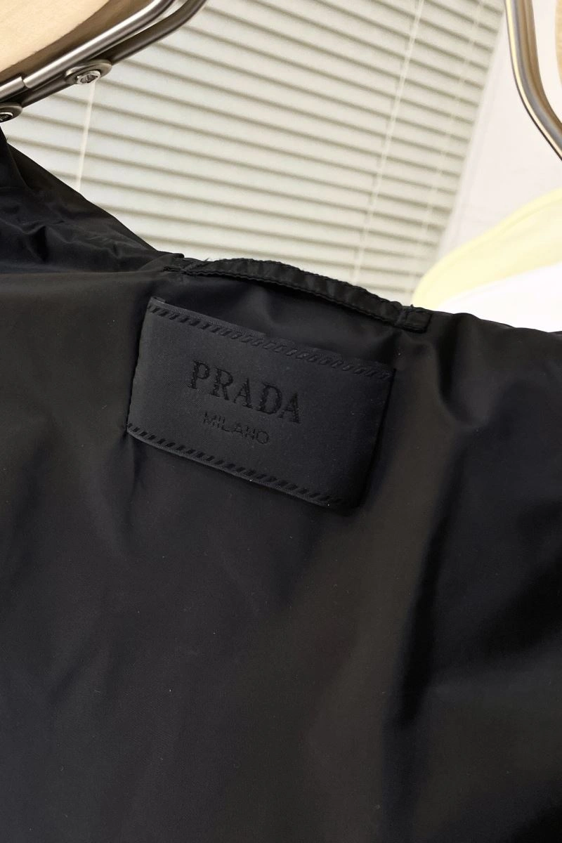 Prada Outwear UrbanChic 171698