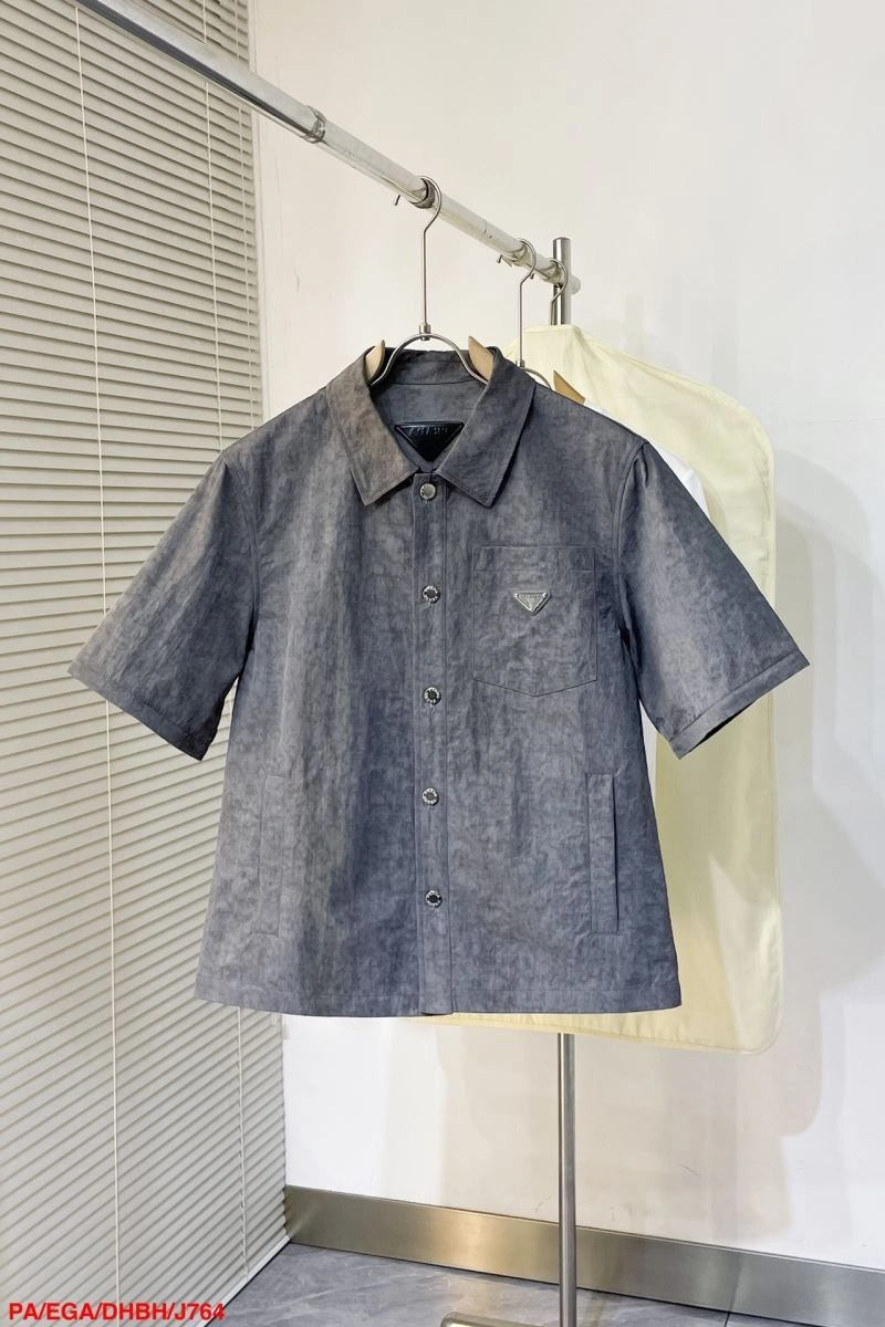 Soft Prada Outwear 171675