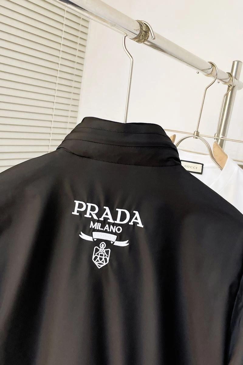 Prada Outwear Effortless 171673