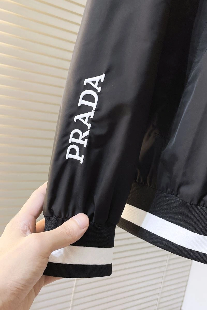 Prada Outwear Effortless 171673