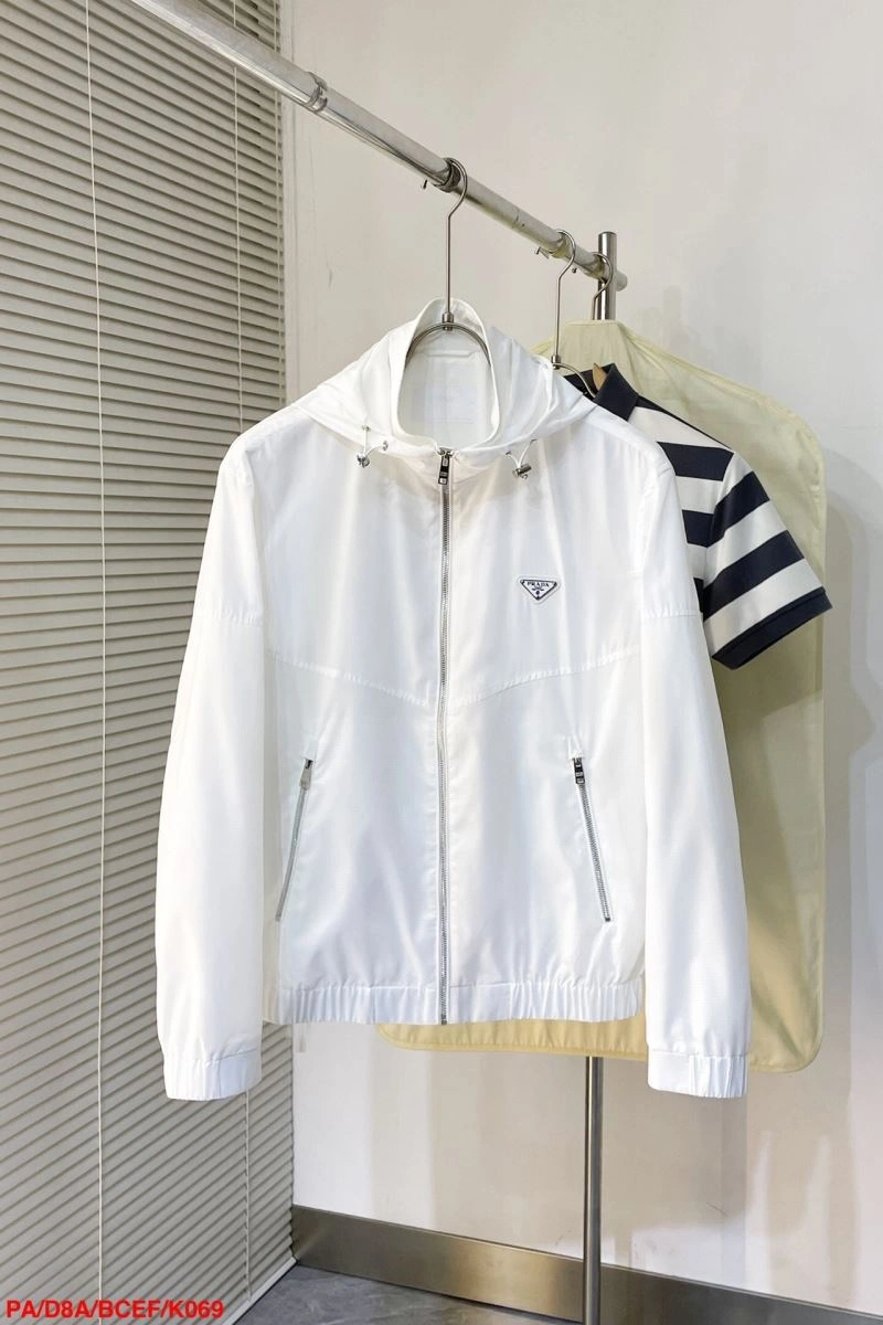 Prada Outwear Casual 171669